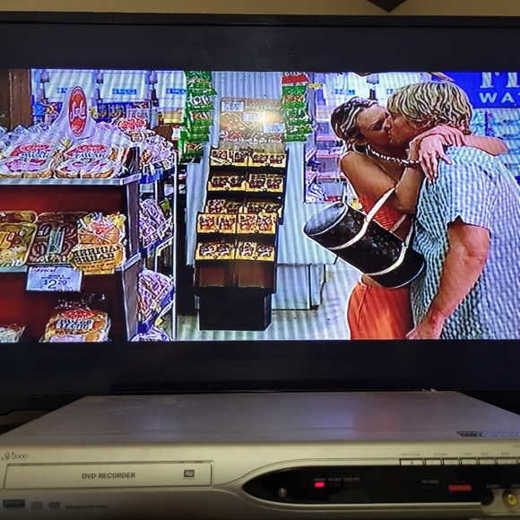 SV2000 WV10D6 DVD Recorder DVR Includes Av Cord - Picture 2 of 9